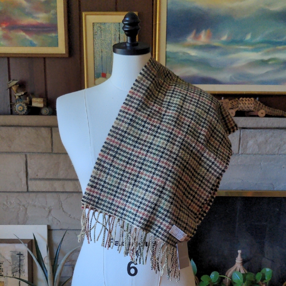 Plaid Foxford Wool Scarf NWT Made In Ireland